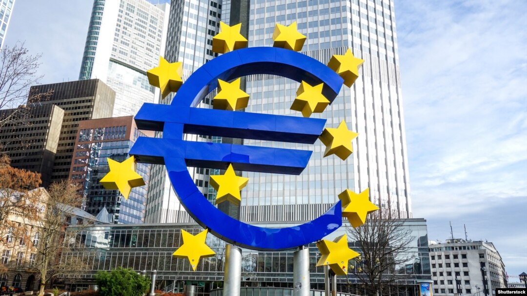 Inflacioni i Eurozones bie ne 2.4 per qind ne nentor, niveli me i ulet qe prej 2021